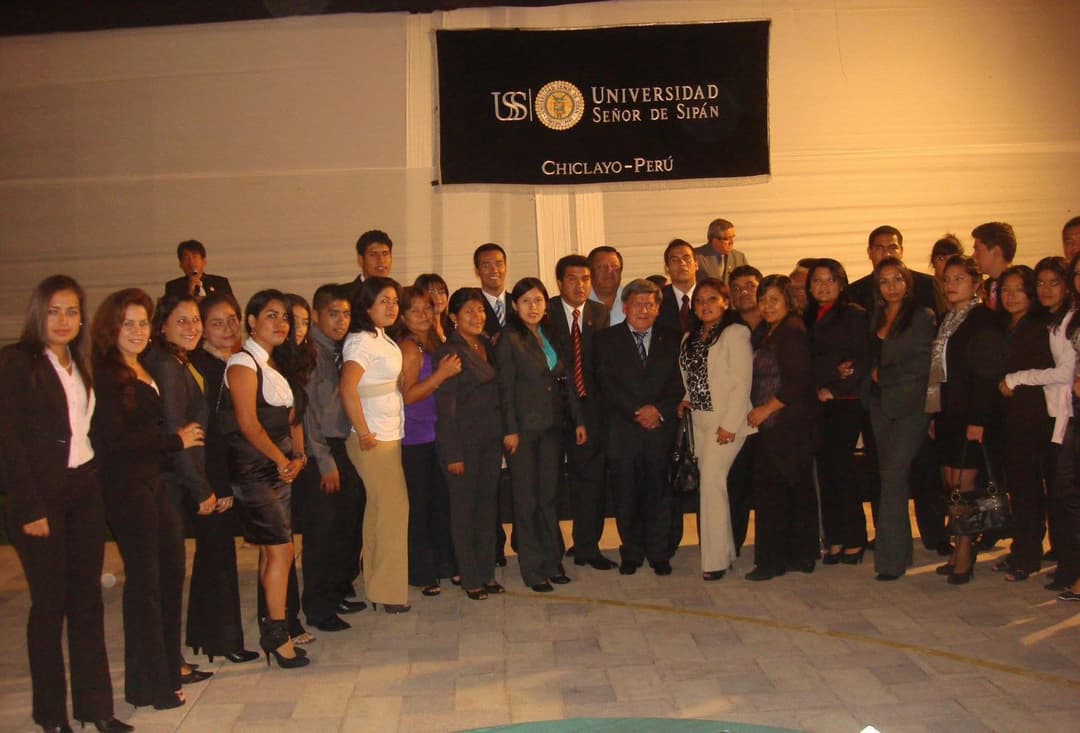 Formación Académica y Preparación